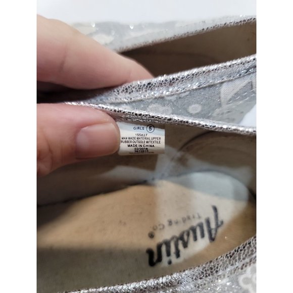 Austin Trading Company Floral Silver Glitter Slip On Shoes Girls Size 5 - Picture 7 of 7